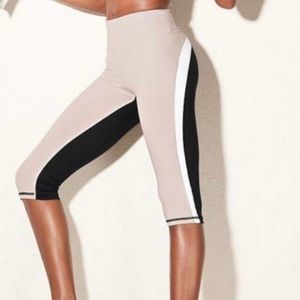 Knockout by Victoria’s Secret VS Crop leggings